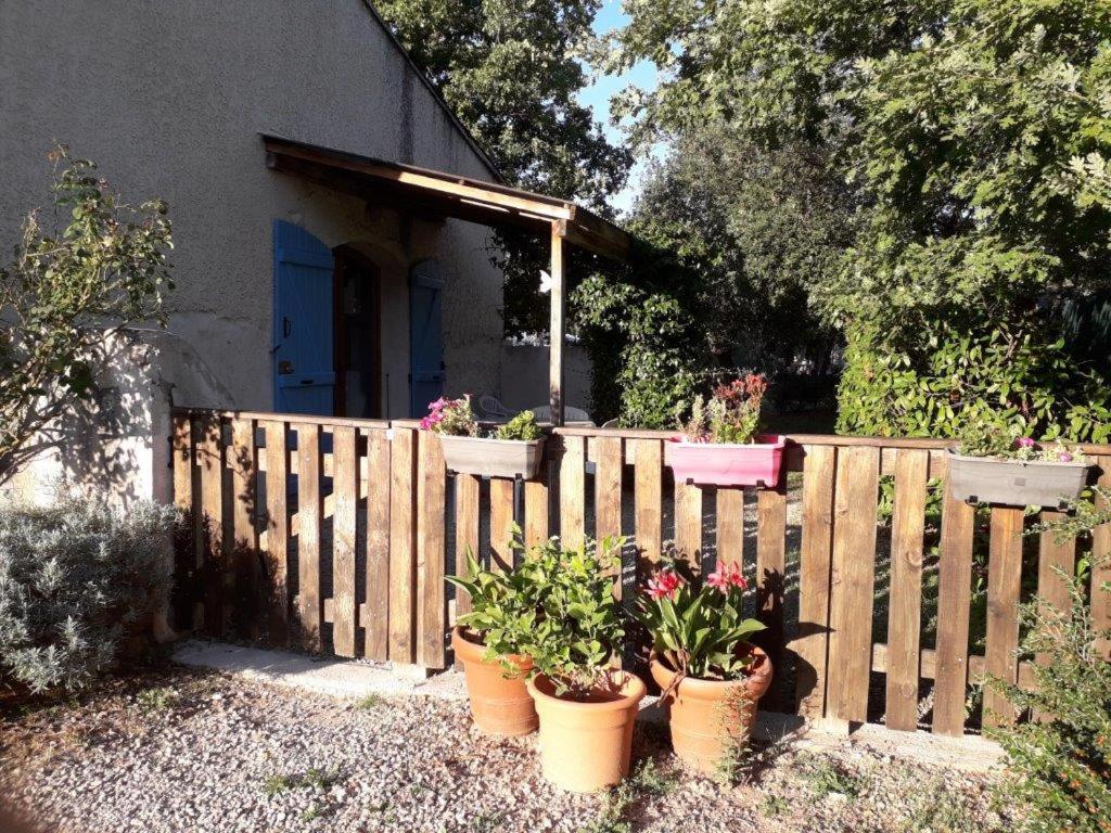 Ferienwohnung Chez Betty Le Luc Exterior foto
